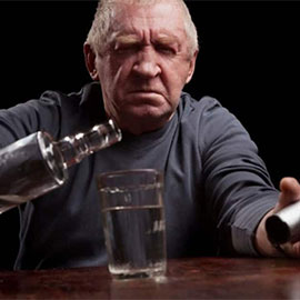Факторы, провоцирующие алкоголизм в пожилом возрасте