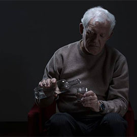 Реабилитация пожилых людей при алкогольной зависимости