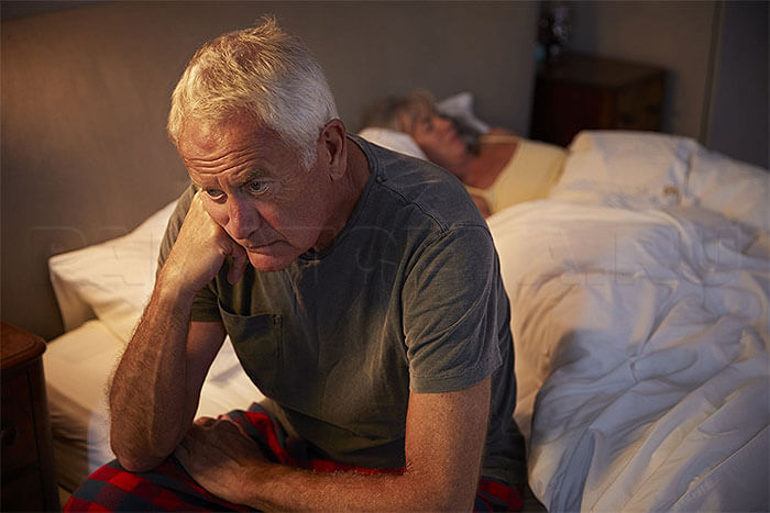 Нарушение сна у пожилого мужчины